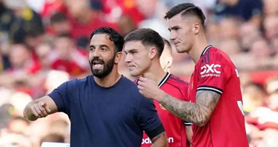 0比1首战告负！曼联防线漏洞百出，主帅战术及选人遭多方质疑